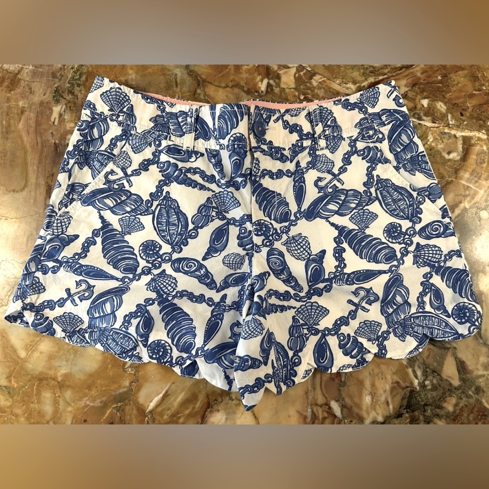 Lilly Pulitzer Shorts Size 4 Blue & White Seashell Design